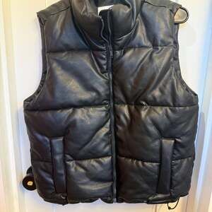 Hollister Women's Black Faux Leather Puffer Vest